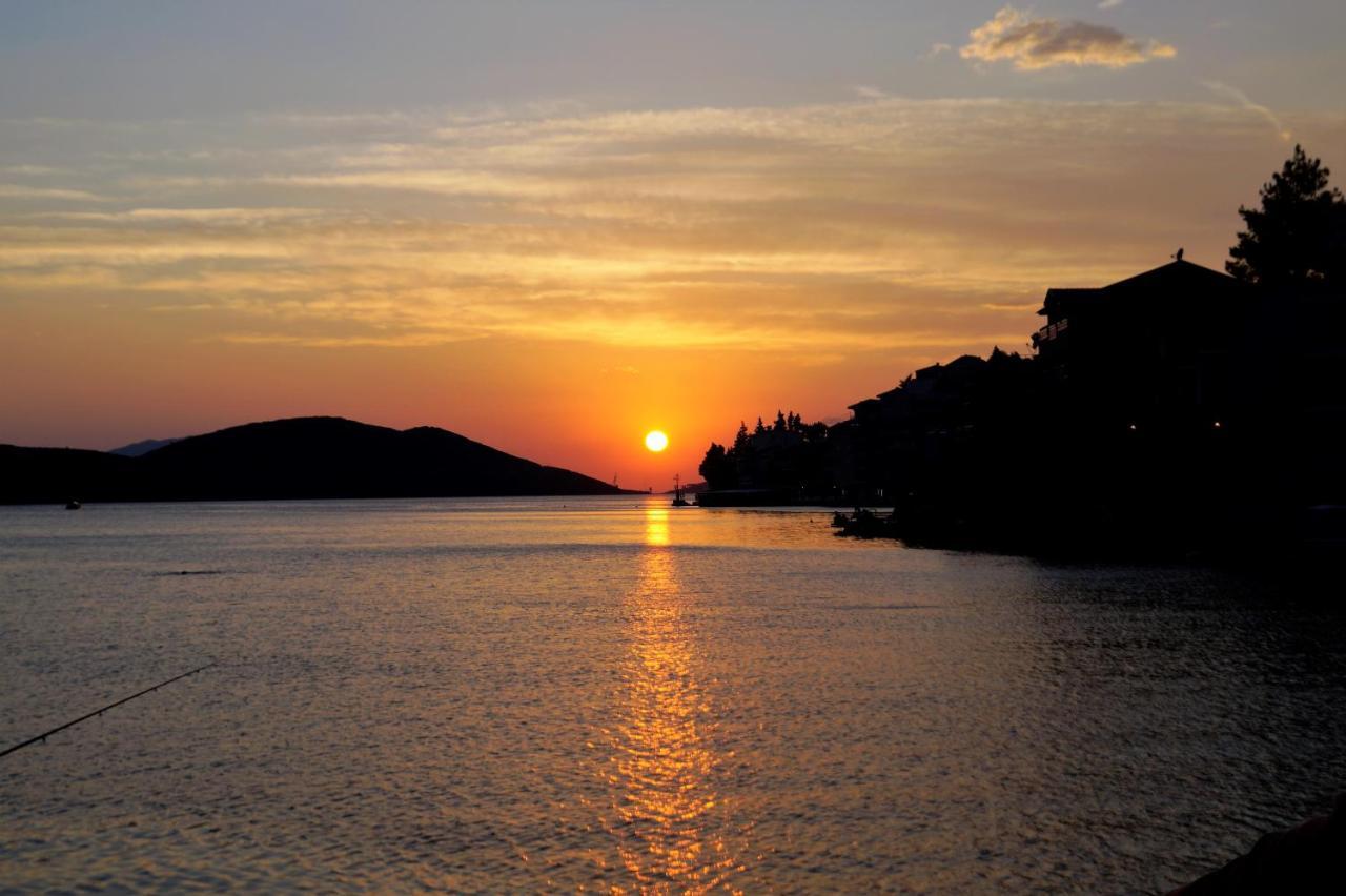 Villa Obad Guest House Neum Exterior foto
